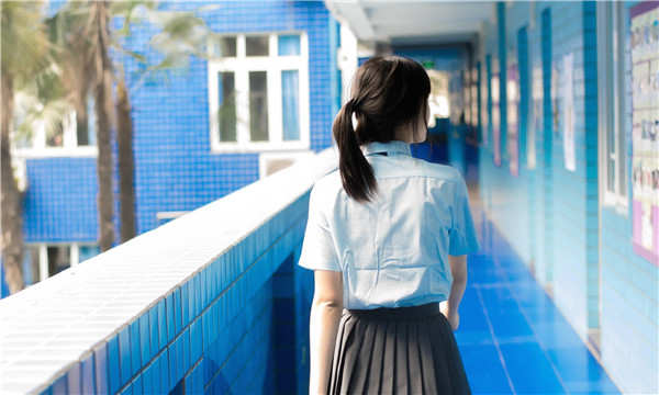 施秉如何找到一个可以帮助我生孩子的女人？